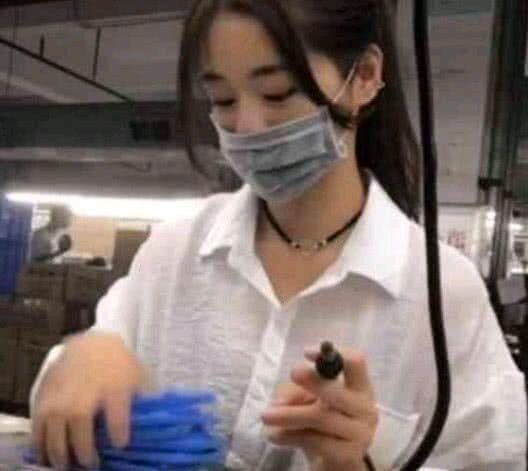 抖音工廠廠花不帶口罩長什么樣_網(wǎng)游直呼：別干了，我養(yǎng)你