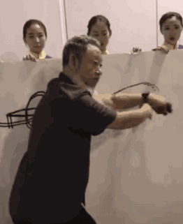【抖音“滋墨大師”是誰(shuí)】針管?chē)娔?huà)畫(huà)大師個(gè)人資料分享